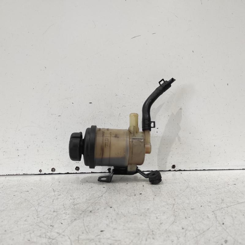 power steering reservoir