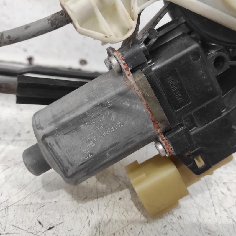 window regulator/motor rear right