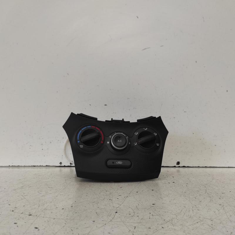 heater/aircon controls