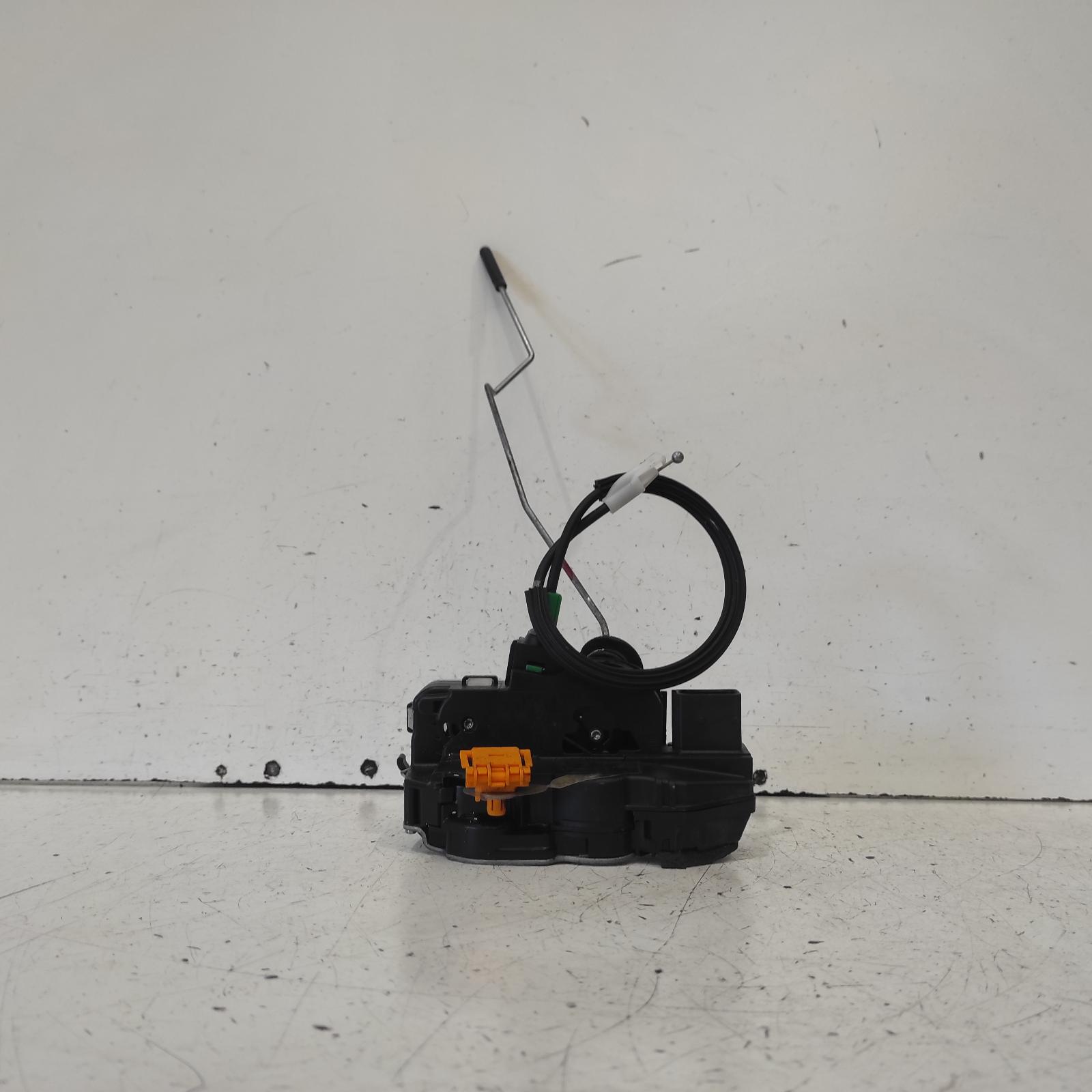 Trax Door/boot/gate Lock 2013-2020 left front door lock,tj series,08/13-12/20 00016706 #629476