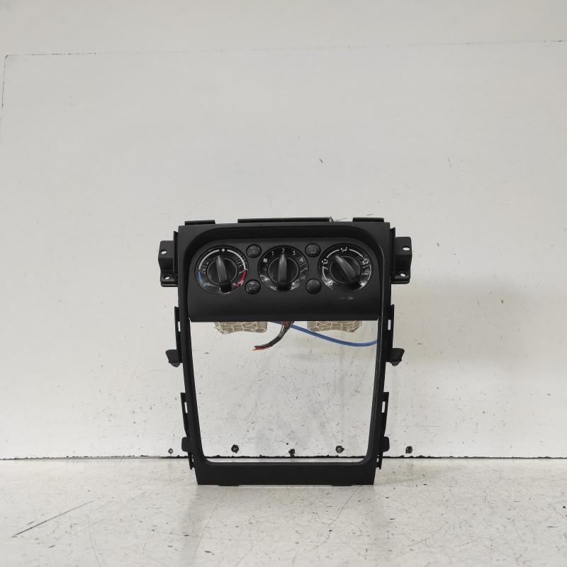 heater/aircon controls