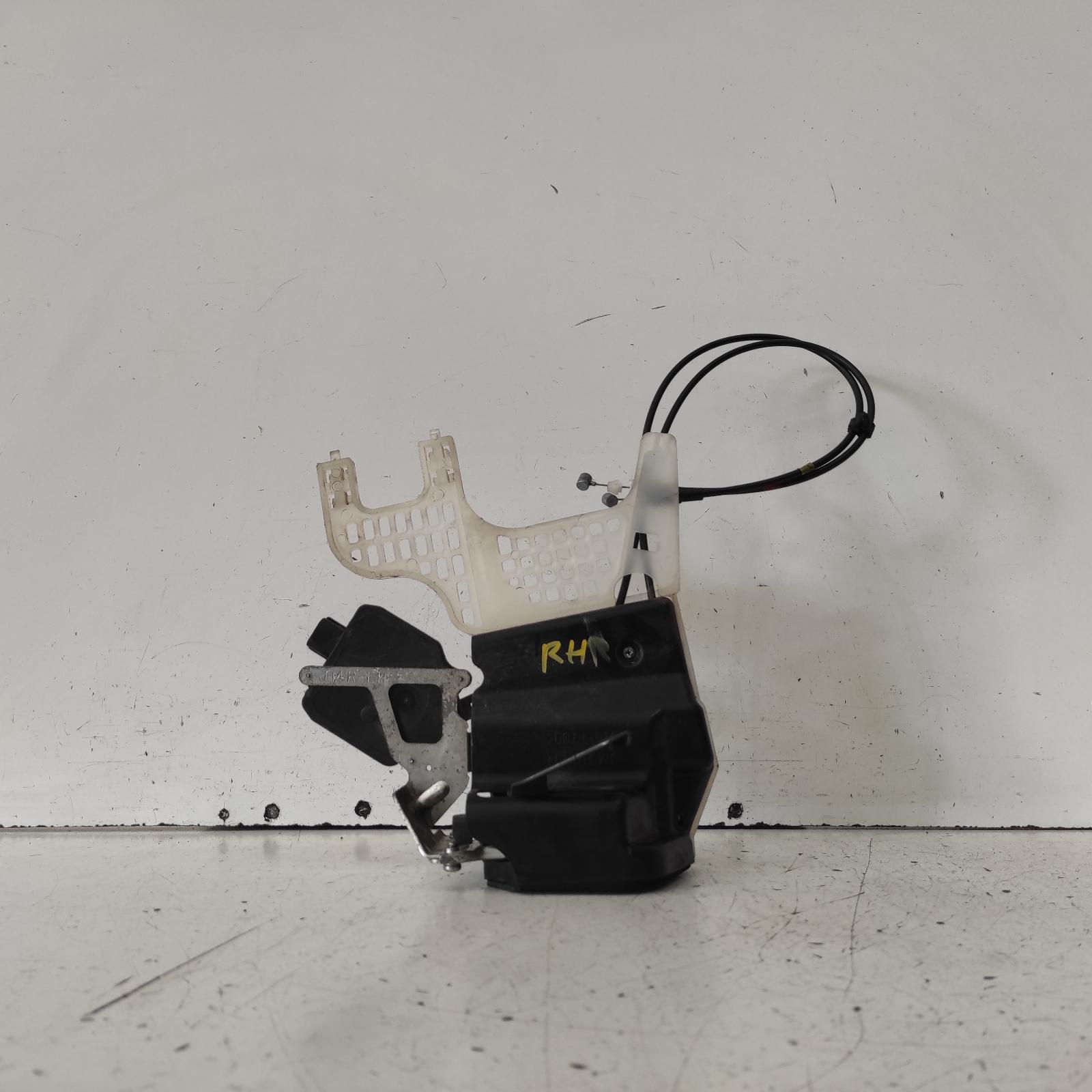 Tucson Door/boot/gate Lock 2004-2010 left rear door lock,08/04-01/10 00021114 #629724