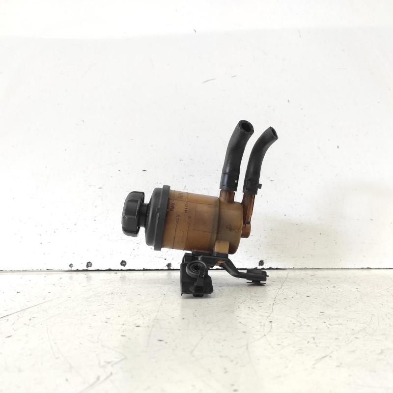 power steering reservoir