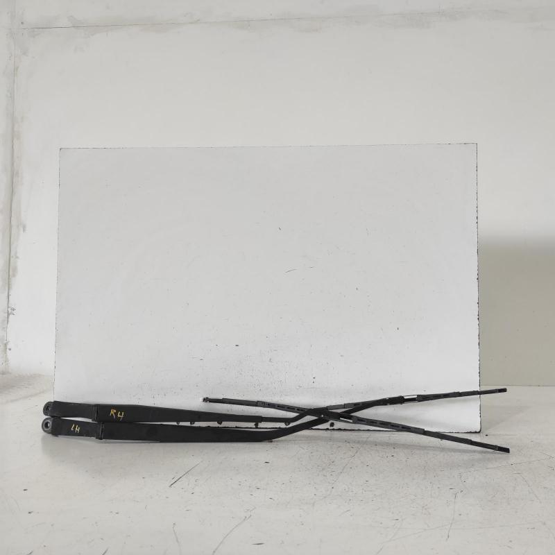 wiper arm