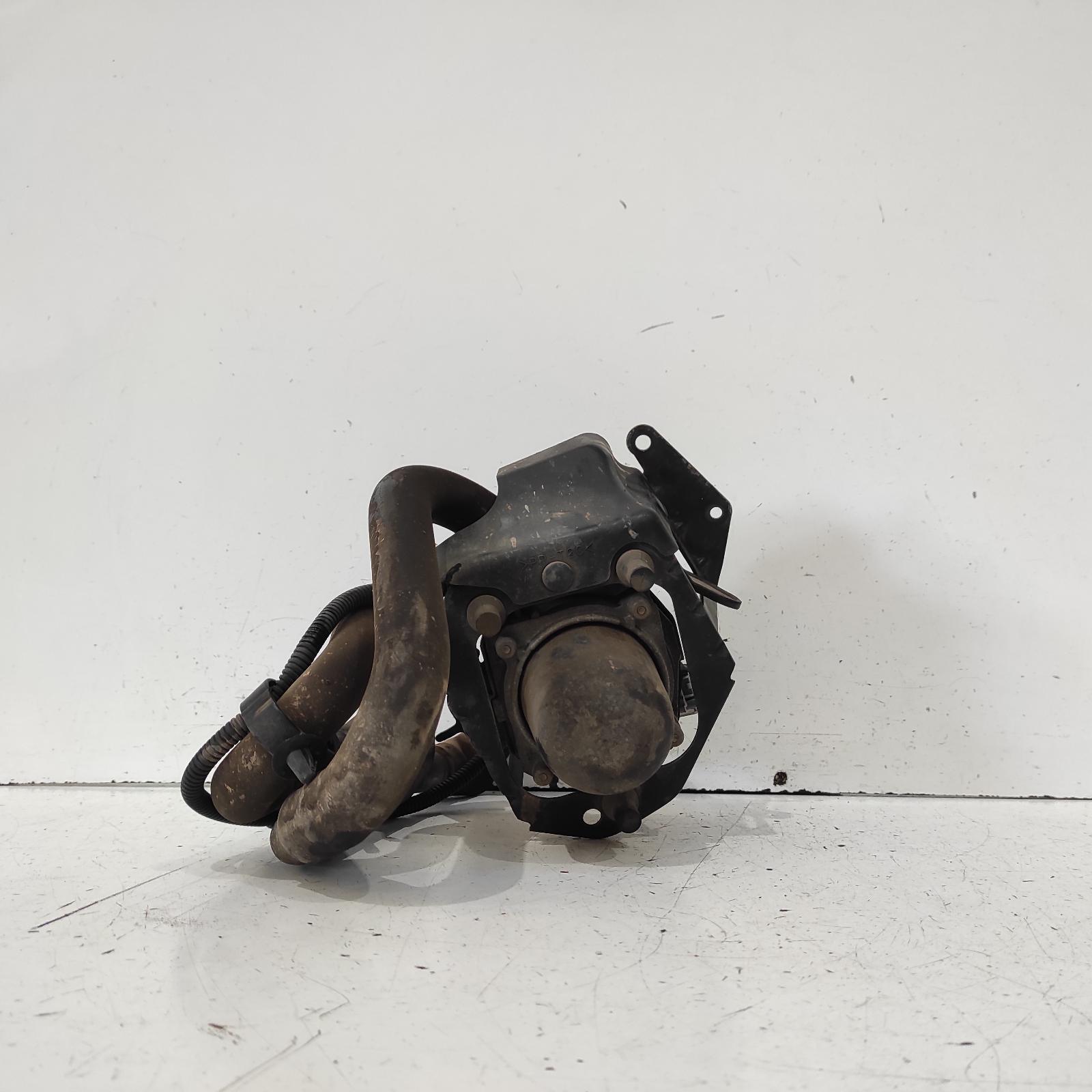 Hilux Vacuum Air Pump 2005-2015 petrol,2.7,2tr-fe,air pump (under rh guard),03/05-08/15 00021120 #630820