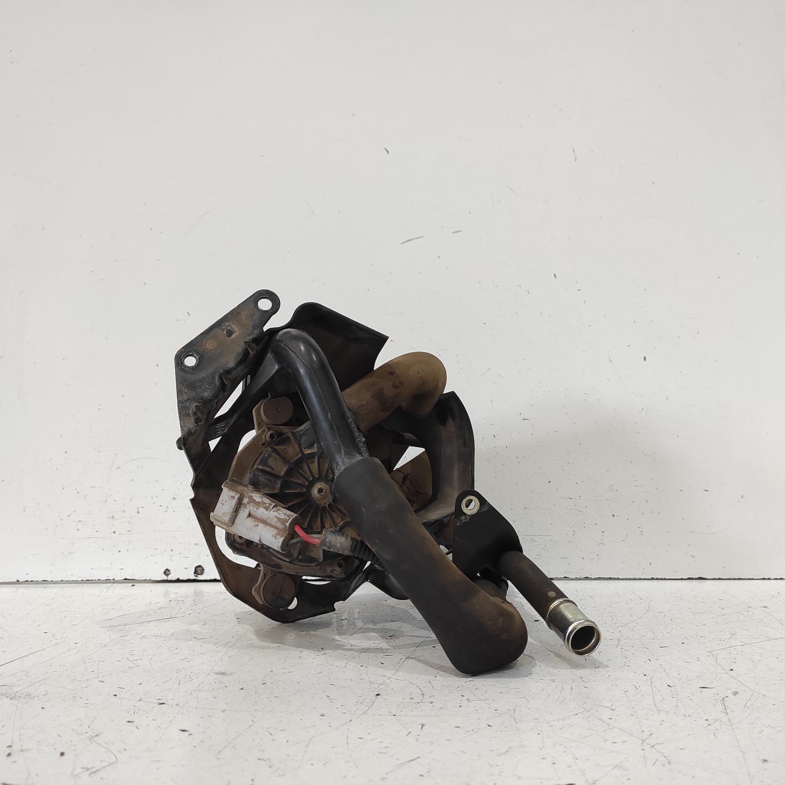 Hilux Vacuum Air Pump 2005-2015 petrol,2.7,2tr-fe,air pump (under rh guard),03/05-08/15 00021120 #630820