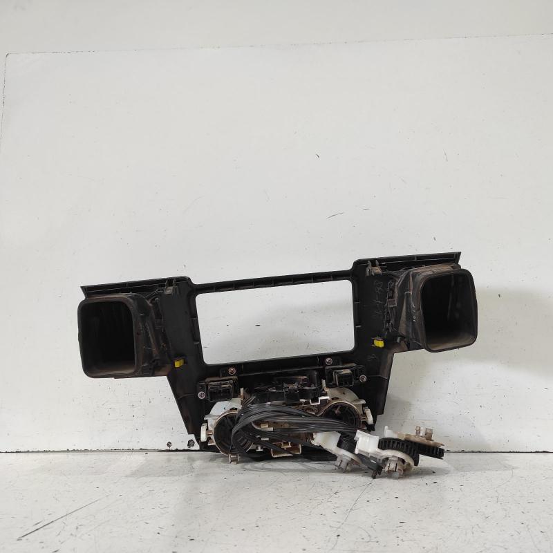 heater/aircon controls