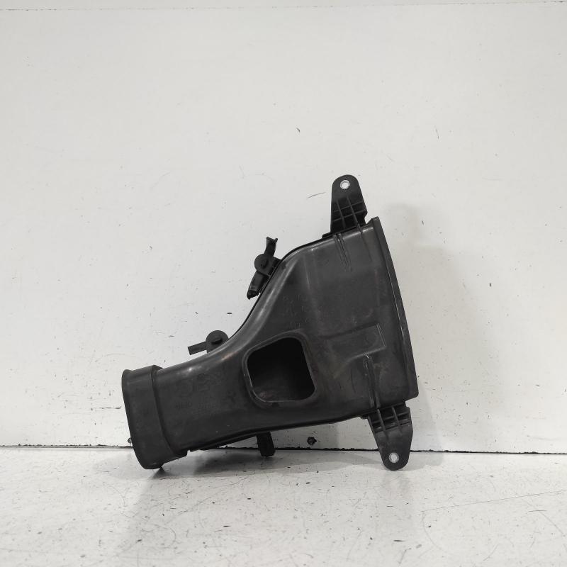 air cleaner duct/hose