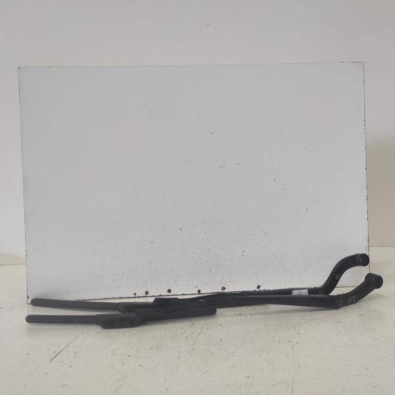 wiper arm