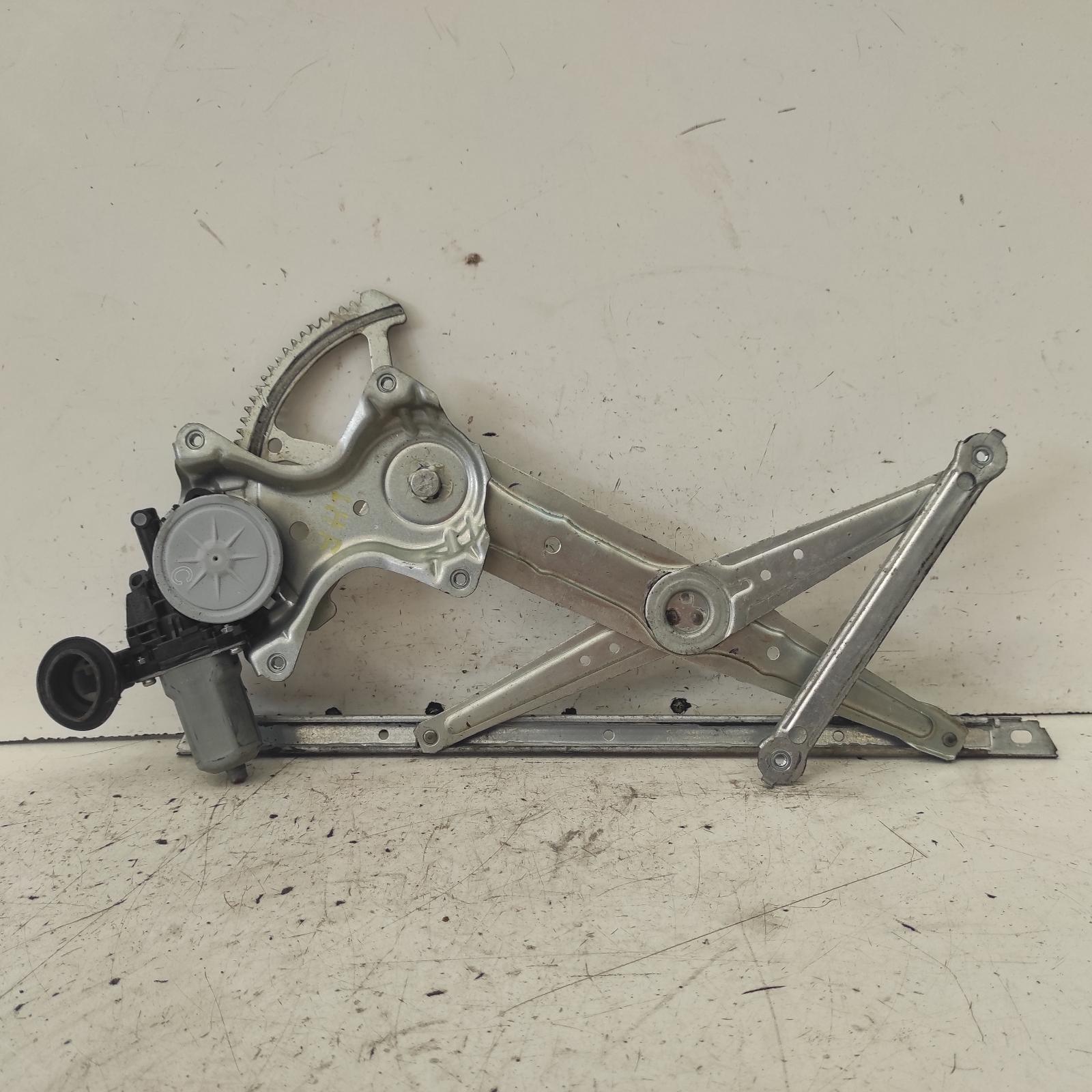 Aurion Window Regulator/motor Front Left 2012-2017 power,gsv50r,02/12-08/17 00021086 #631416