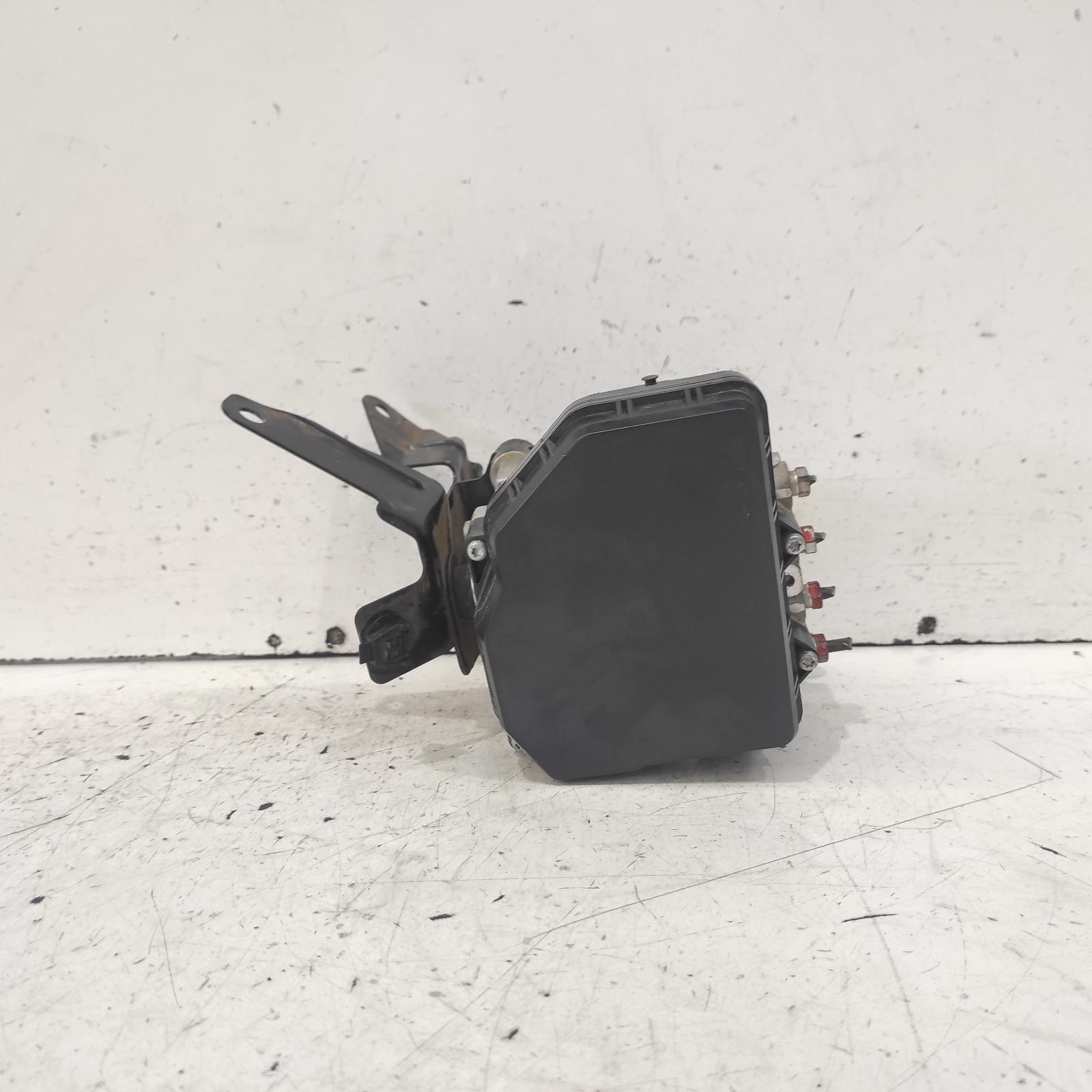 Triton Abs Pump/modulator 2009-2015 mn,p/n 4670a609,08/09-04/15 00021161 #631651