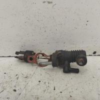 clutch master cylinder