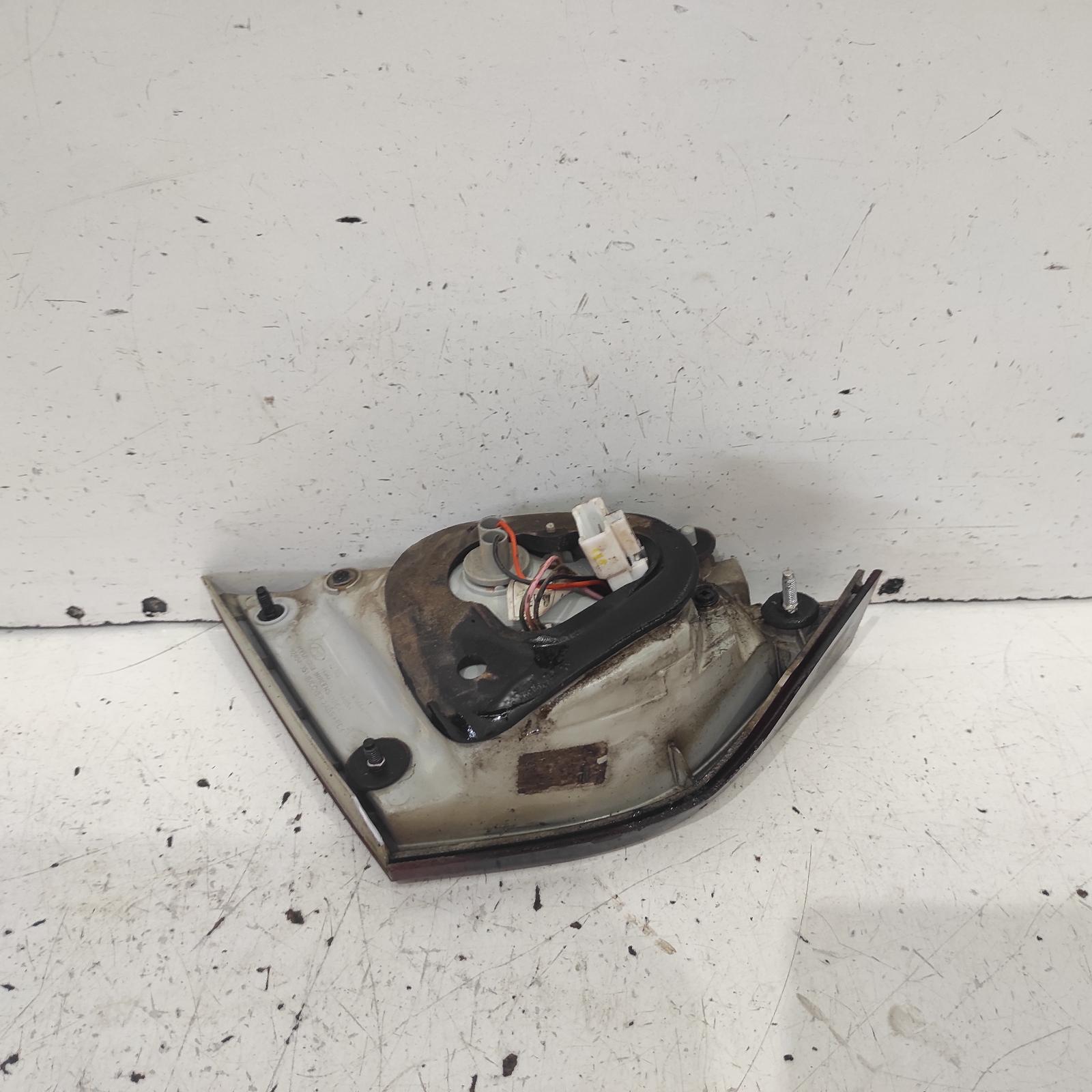 I45 Rear Garnish 2010-2013 bootlid lamp (rh side),yf,led type,02/10-05/13 (aus only) 00021250 #632199
