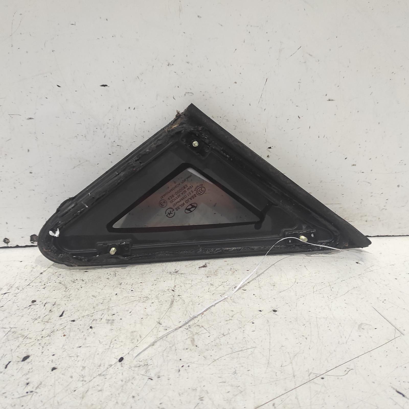 Iload/imax Quarter Door Glass Front Left 2007-2021 tq,in body,11/07-03/21 00021273 #632260