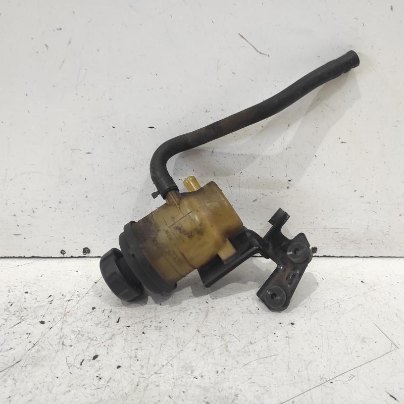 power steering reservoir