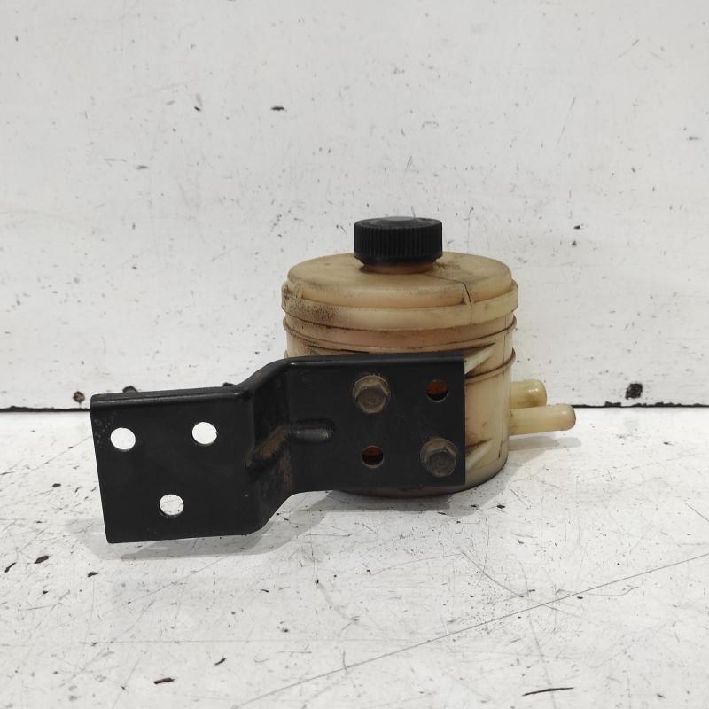 power steering reservoir