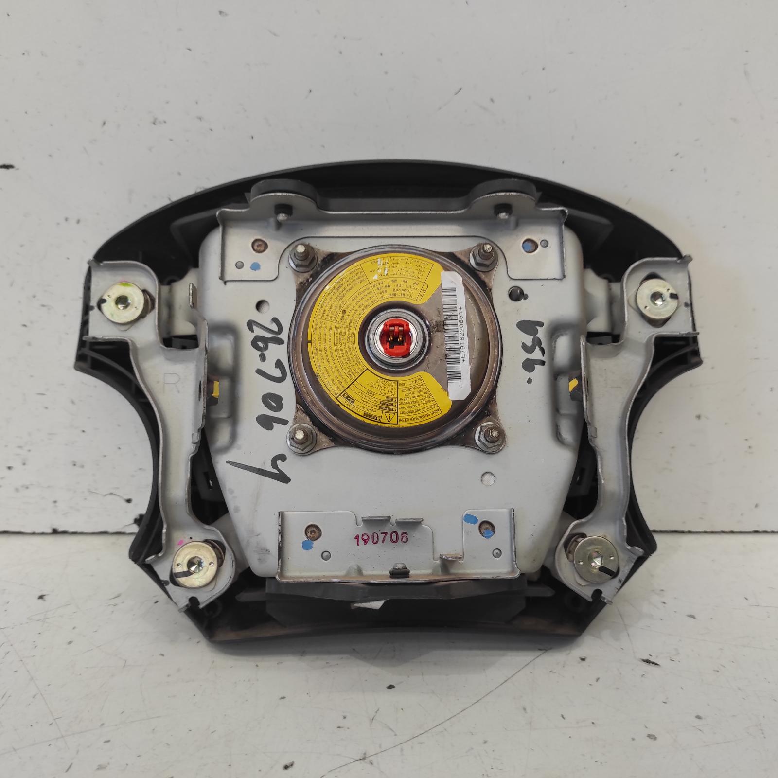 Hilux Airbag Right 2005-2011 steering wheel,black,non audio control type,02/05-06/11 00020734 #633105