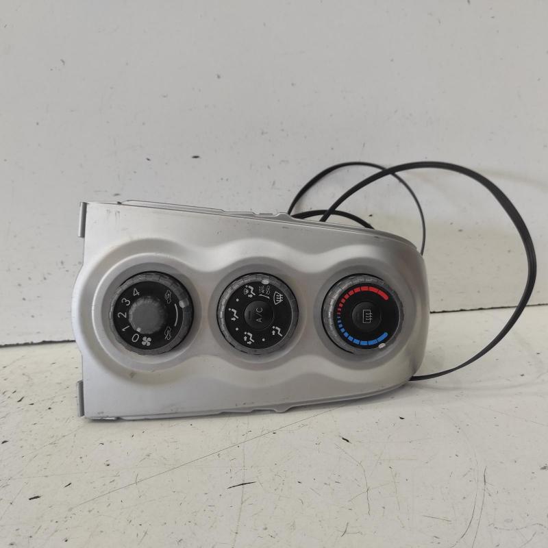 heater/aircon controls