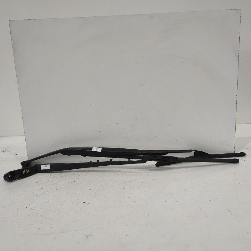 wiper arm
