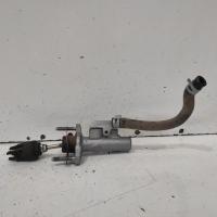 clutch master cylinder