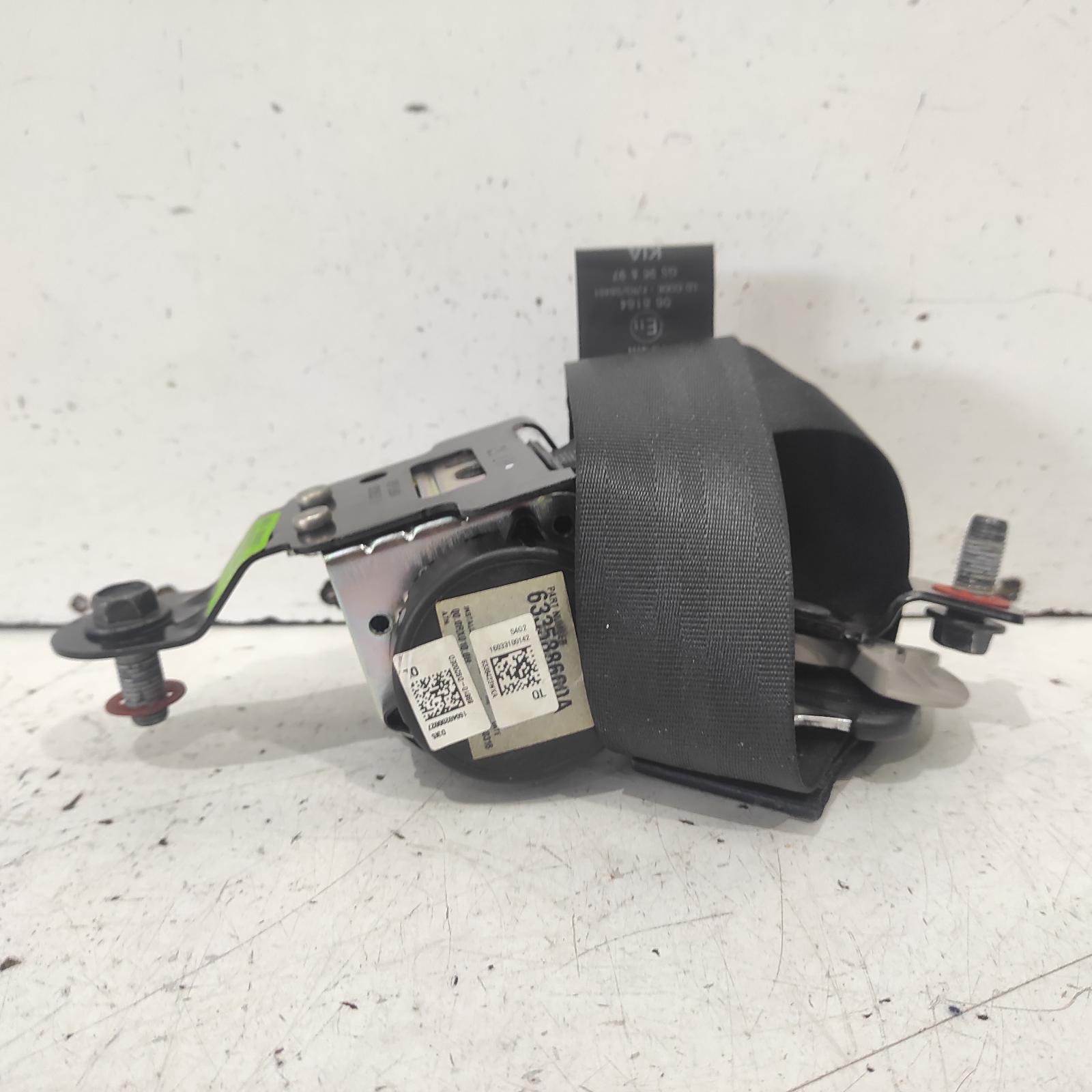 Sportage Seat Belt Stalk 2015-2021 lh rear,seat belt only (no stalk),ql,10/15-08/21 00021175 #633987