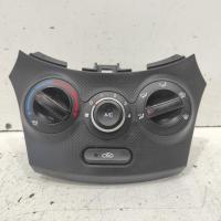 heater/aircon controls