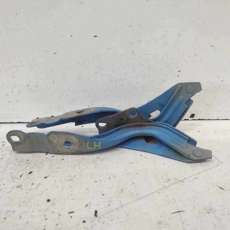 bonnet hinge/strut