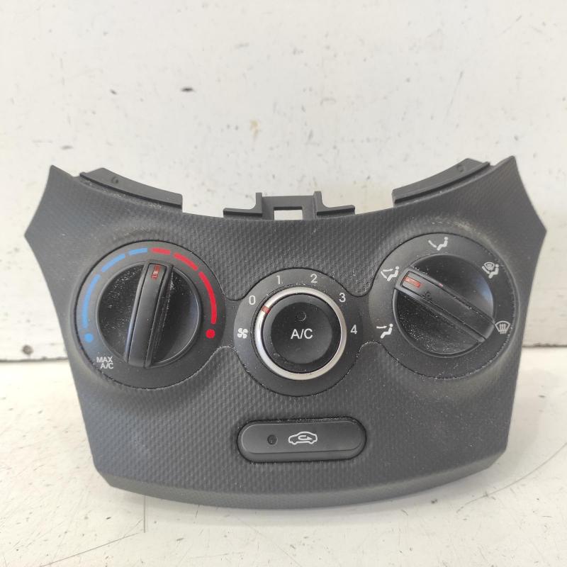 heater/aircon controls