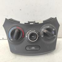 heater/aircon controls