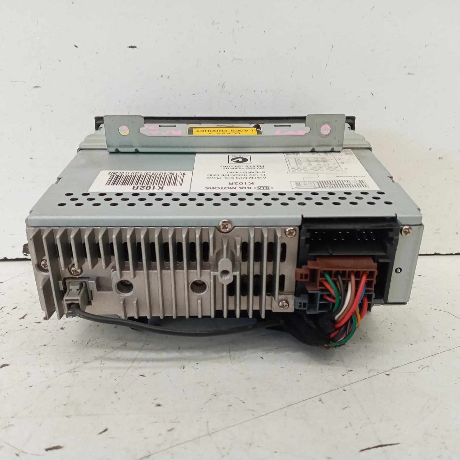 Rio Stereo/head Unit 2005-2011 single disc cd player (p/n on face k102r),w/ mp3 & bluetooth,jb,08/05-07/11 partwh #634424