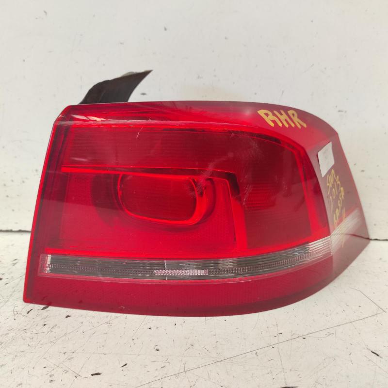 taillight right