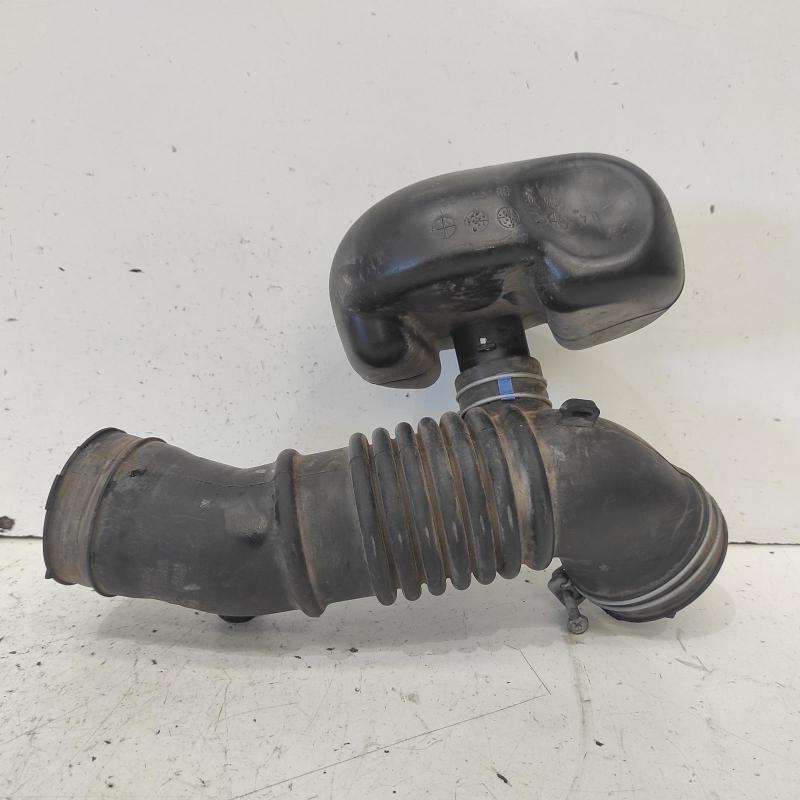 air cleaner duct/hose