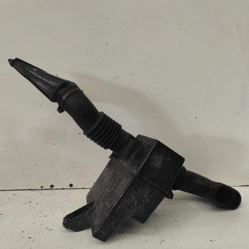 air cleaner duct/hose