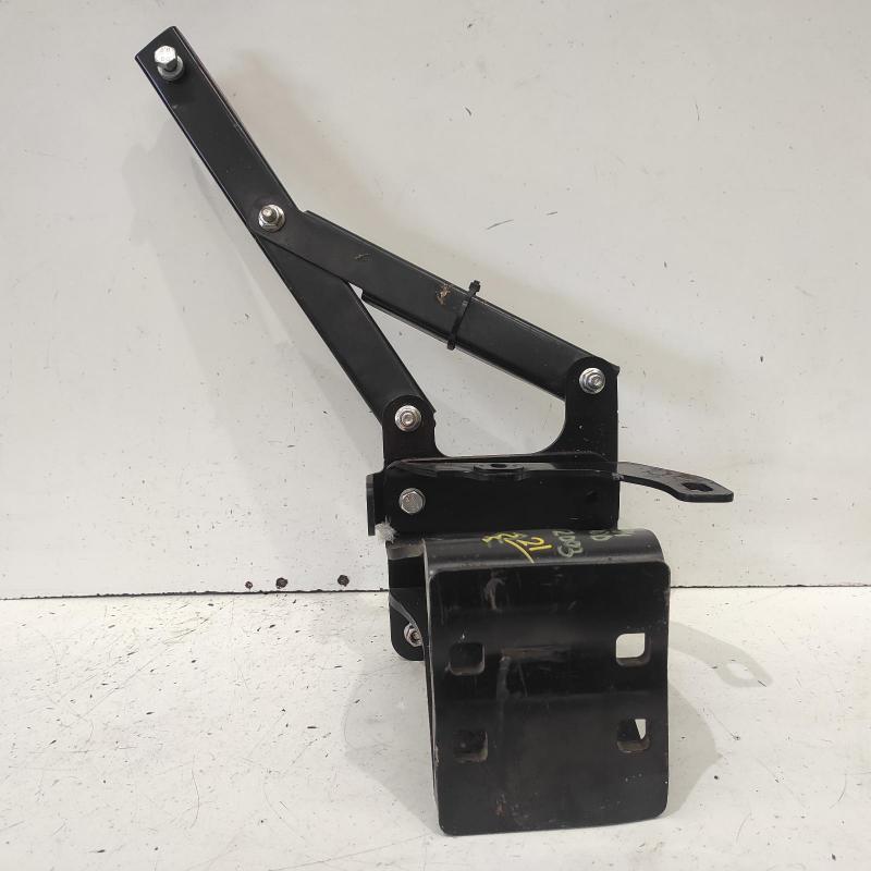 miscellaneous bracket