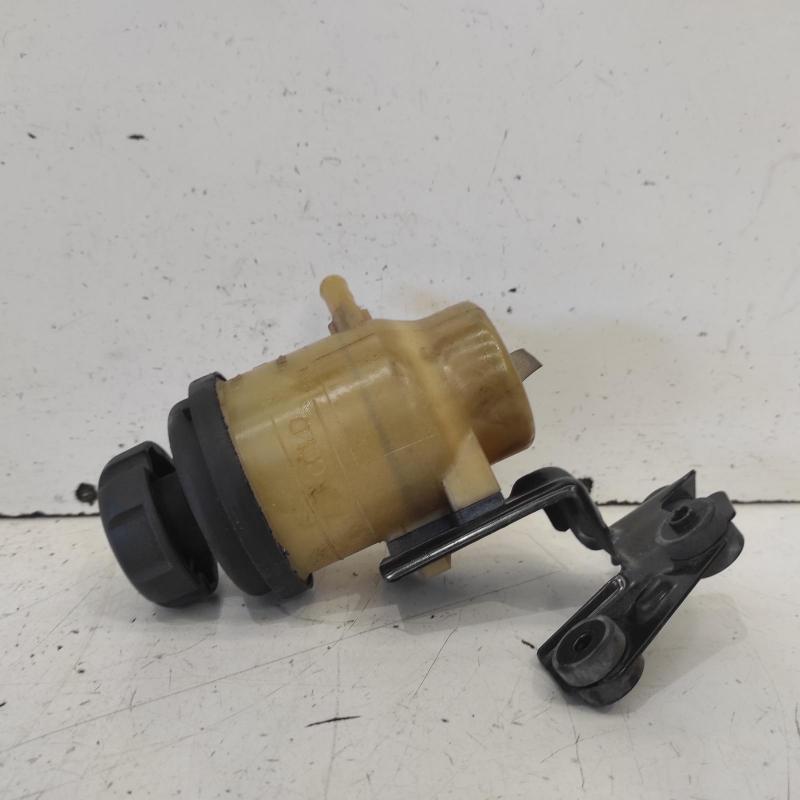power steering reservoir