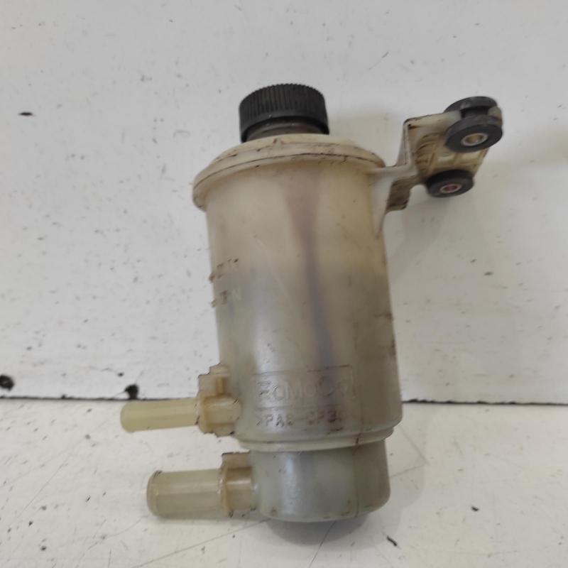 power steering reservoir