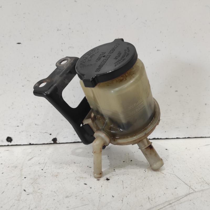 power steering reservoir