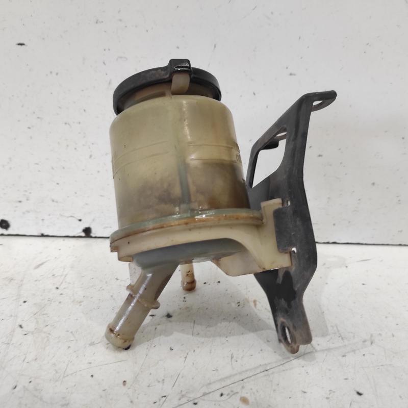 power steering reservoir