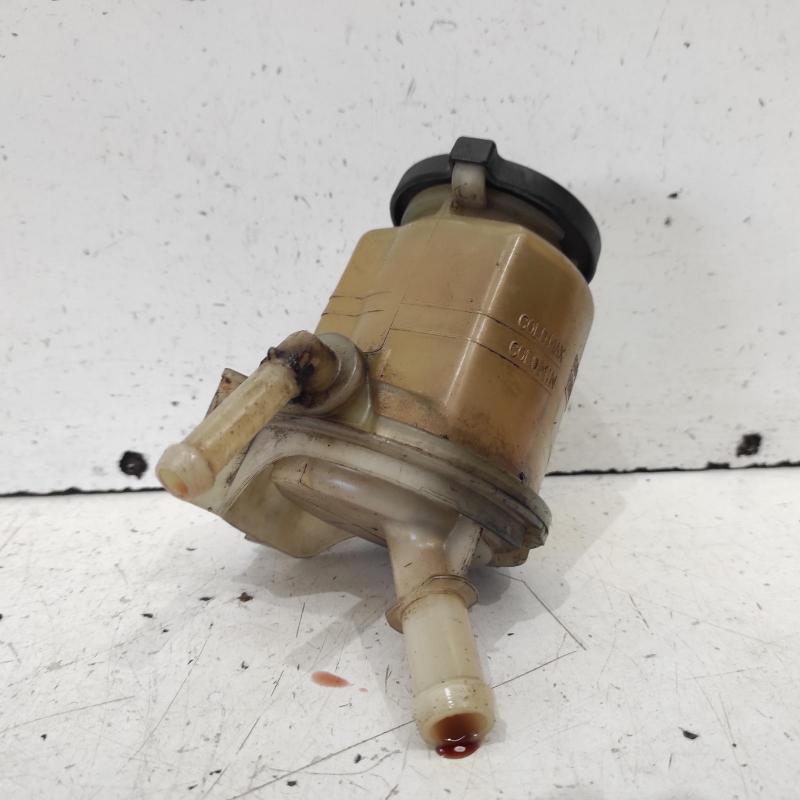 power steering reservoir