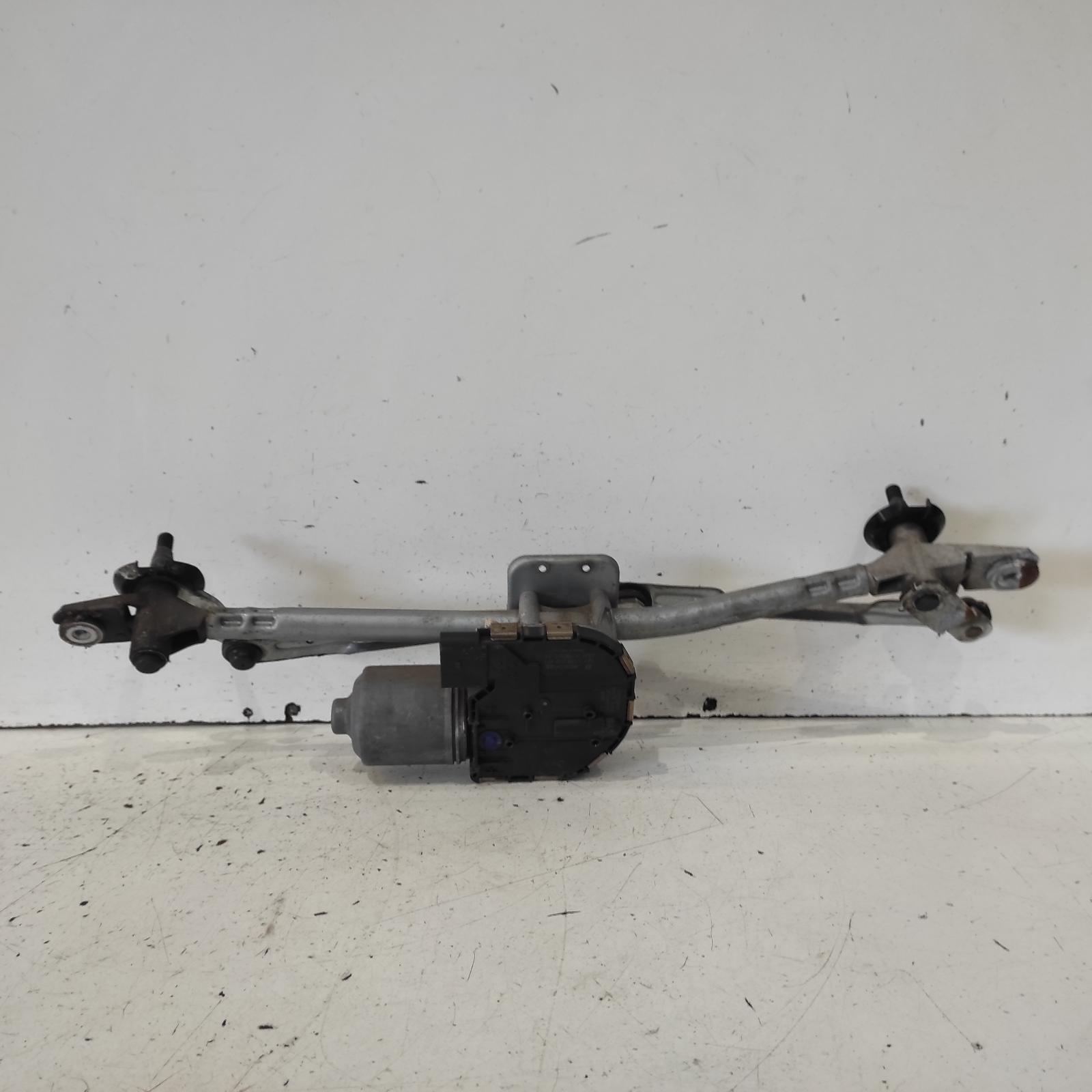 Genesis Wiper Motor 2014-2018 dh,11/14-01/18 00019038 #637897