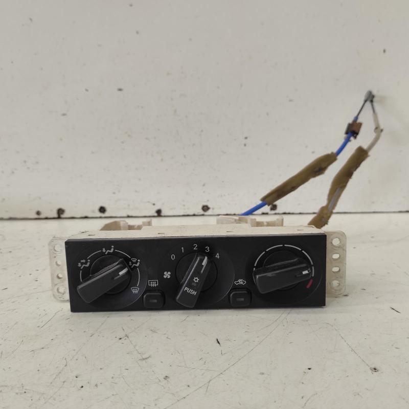 heater/aircon controls