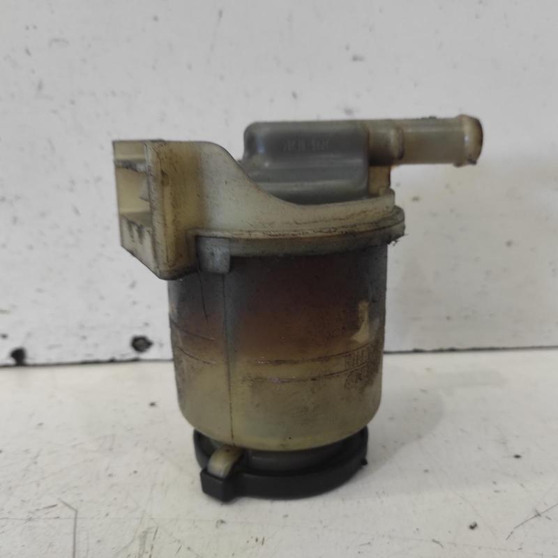 power steering reservoir