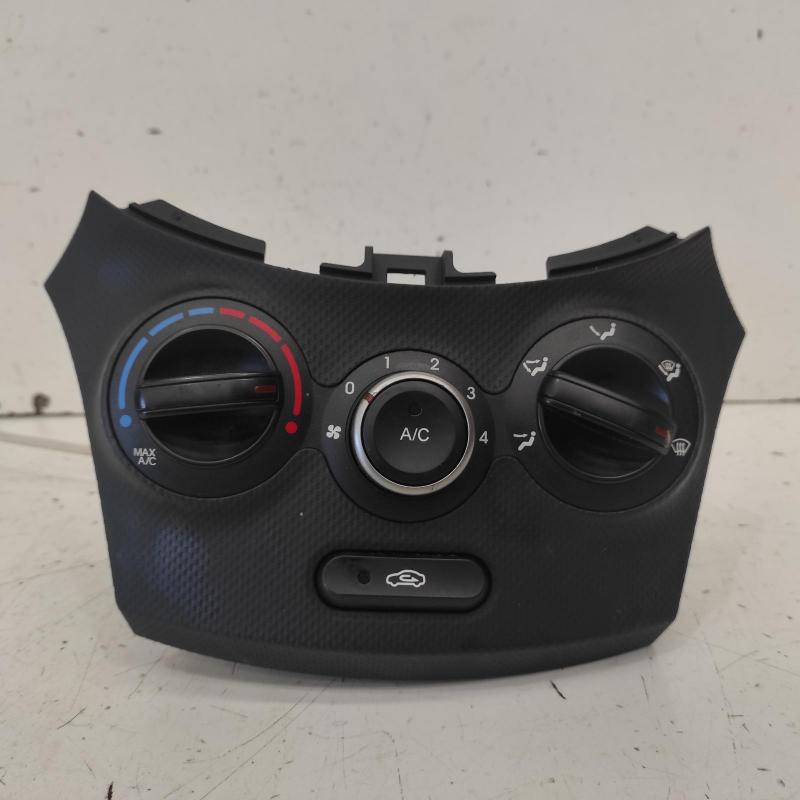 heater/aircon controls