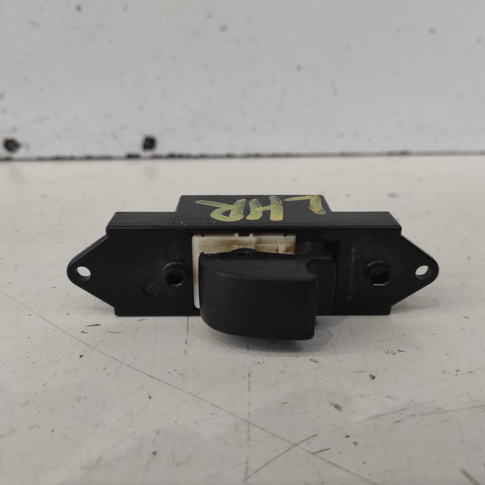 Triton Power Door Window Switch 2006-2015 lh rear,ml-mn,07/06-04/15 00021393 #638673