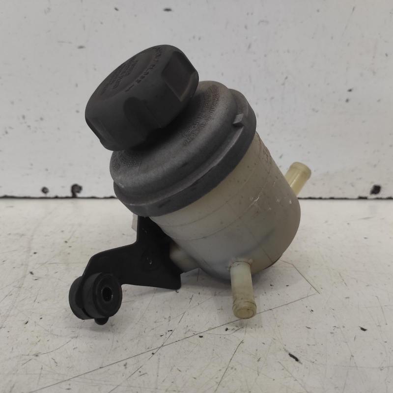 power steering reservoir