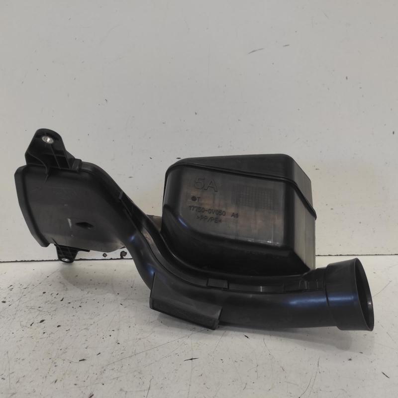 air cleaner duct/hose