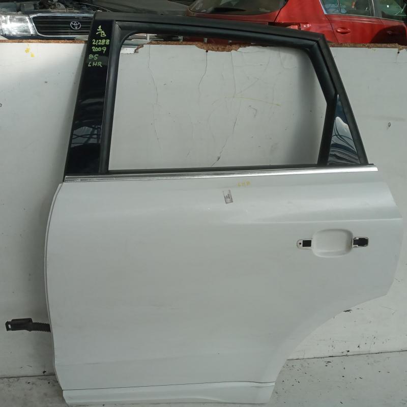 door/sliding rear left