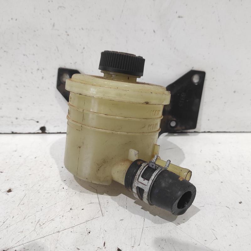 power steering reservoir
