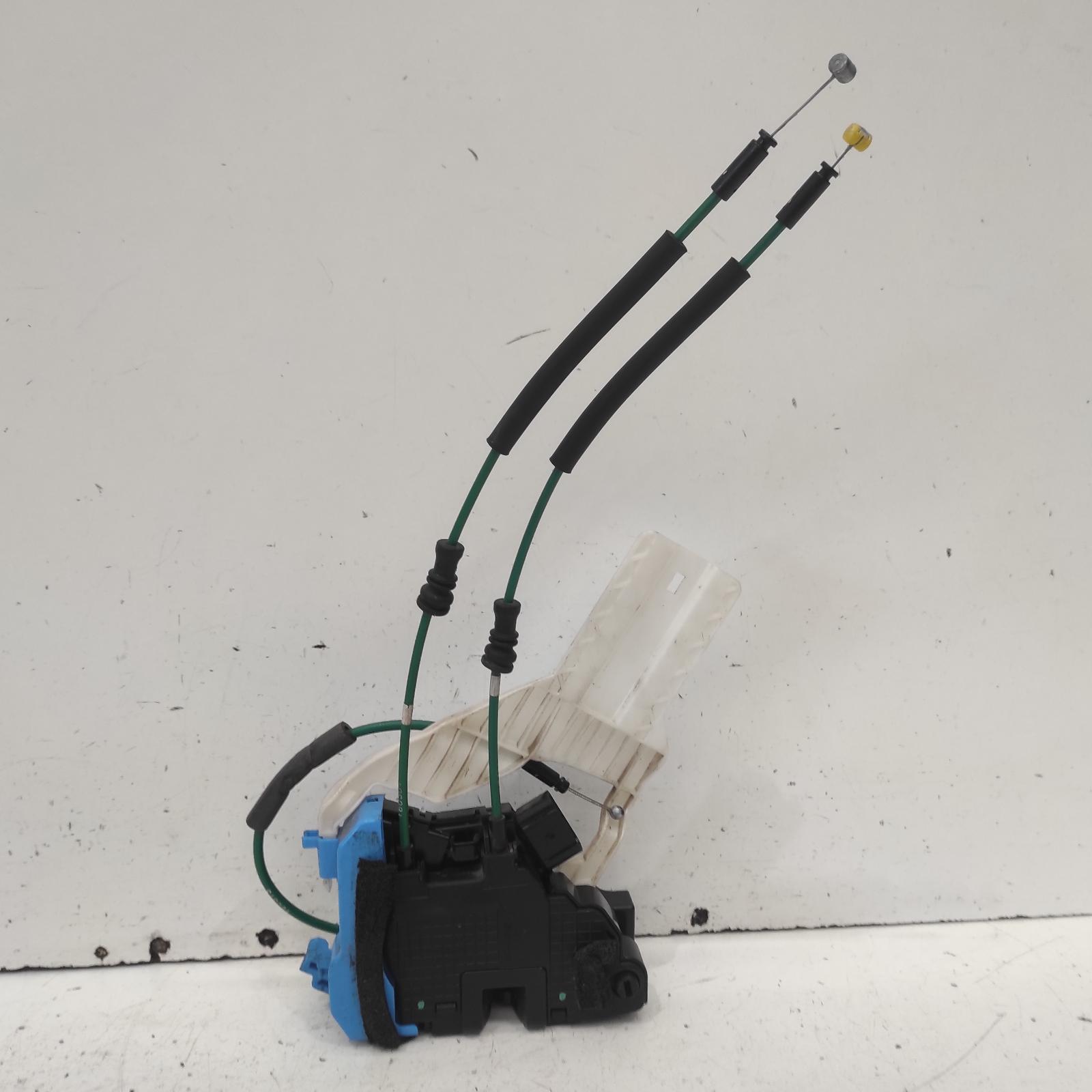 I30 Door/boot/gate Lock 2012-2017 left rear door lock,gd,5dr hatch,standard handle type,03/12-02/17 00021300 #640105
