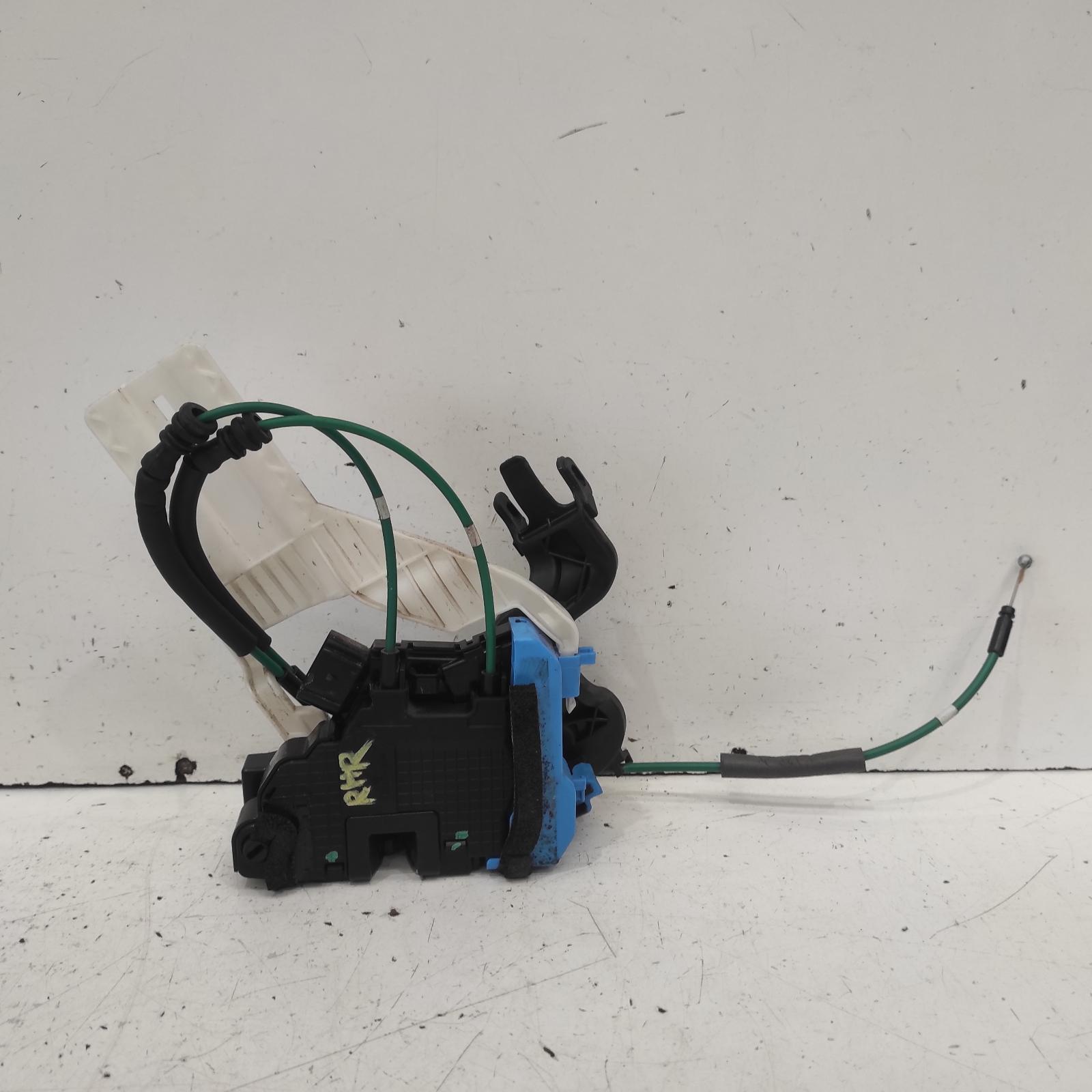 I30 Door/boot/gate Lock 2012-2017 right rear door lock,gd,5dr hatch,standard handle type,03/12-02/17 00021300 #640106